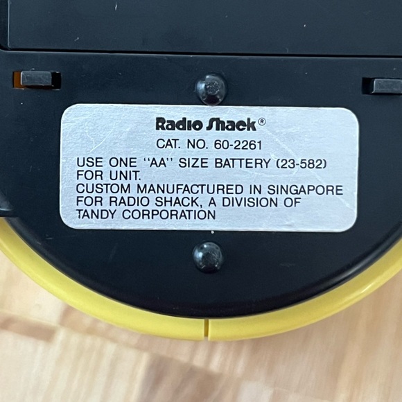 Radio Shack Robotic Banker Robie Vintage Electronic Animated Coin Bank Works! - Picture 10 of 12